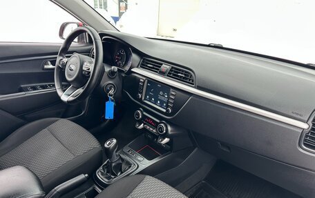 KIA Rio IV, 2018 год, 1 495 000 рублей, 12 фотография