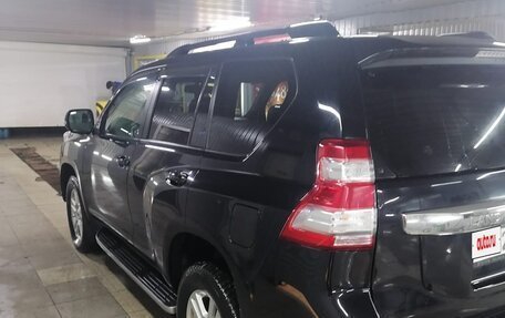 Toyota Land Cruiser Prado 150 рестайлинг 2, 2016 год, 3 600 000 рублей, 5 фотография