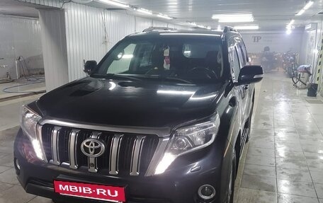 Toyota Land Cruiser Prado 150 рестайлинг 2, 2016 год, 3 600 000 рублей, 3 фотография