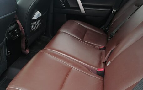 Toyota Land Cruiser Prado 150 рестайлинг 2, 2016 год, 3 600 000 рублей, 12 фотография