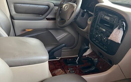 Toyota Land Cruiser 100 рестайлинг 2, 2001 год, 3 500 000 рублей, 10 фотография