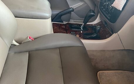 Toyota Land Cruiser 100 рестайлинг 2, 2001 год, 3 500 000 рублей, 13 фотография