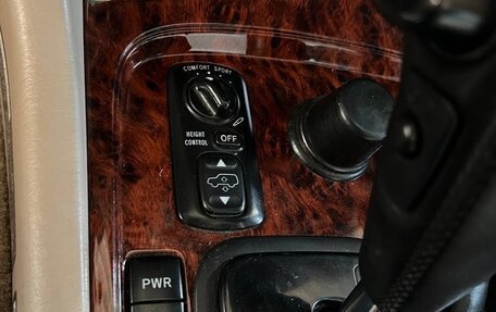 Toyota Land Cruiser 100 рестайлинг 2, 2001 год, 3 500 000 рублей, 23 фотография