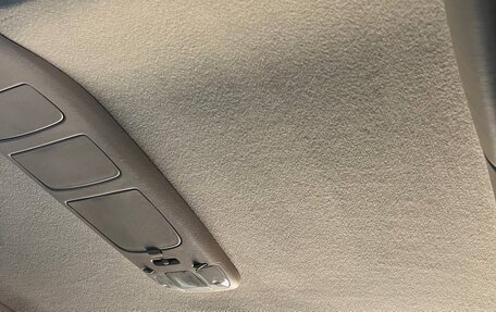 Toyota Land Cruiser 100 рестайлинг 2, 2001 год, 3 500 000 рублей, 19 фотография