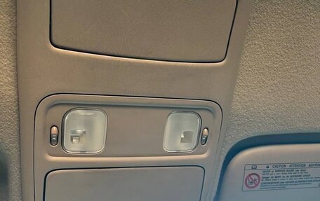 Toyota Land Cruiser 100 рестайлинг 2, 2001 год, 3 500 000 рублей, 21 фотография