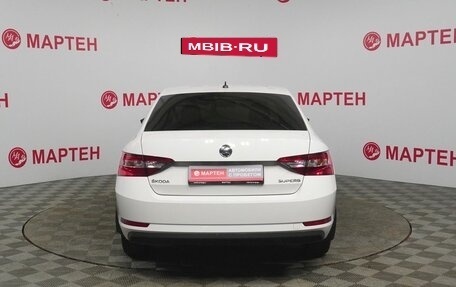 Skoda Superb III рестайлинг, 2018 год, 1 798 000 рублей, 6 фотография