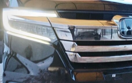 Honda Stepwgn IV, 2017 год, 1 299 000 рублей, 7 фотография