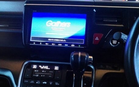 Honda Stepwgn IV, 2017 год, 1 299 000 рублей, 9 фотография