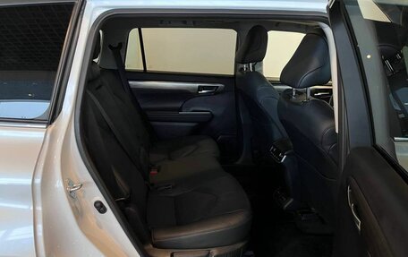 Toyota Highlander, 2025 год, 5 189 000 рублей, 9 фотография