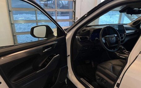 Toyota Highlander, 2025 год, 5 189 000 рублей, 13 фотография