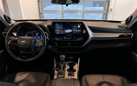 Toyota Highlander, 2025 год, 5 189 000 рублей, 38 фотография