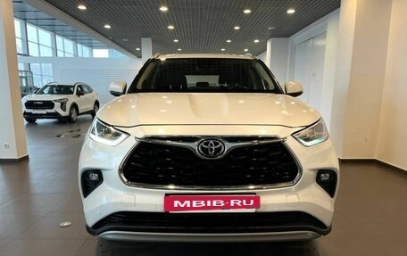 Toyota Highlander, 2025 год, 5 189 000 рублей, 37 фотография