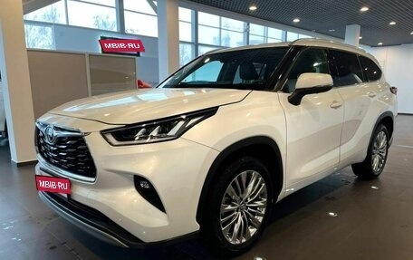 Toyota Highlander, 2025 год, 5 189 000 рублей, 36 фотография