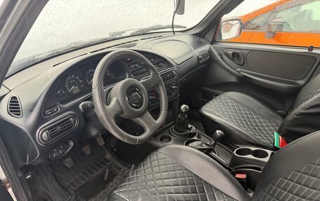 Chevrolet Niva I рестайлинг, 2017 год, 690 000 рублей, 6 фотография