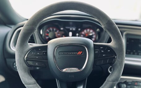 Dodge Challenger III рестайлинг 2, 2021 год, 5 150 000 рублей, 11 фотография