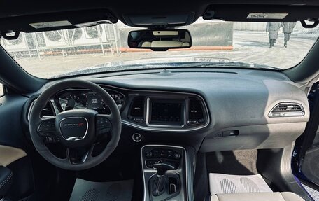 Dodge Challenger III рестайлинг 2, 2021 год, 5 150 000 рублей, 8 фотография