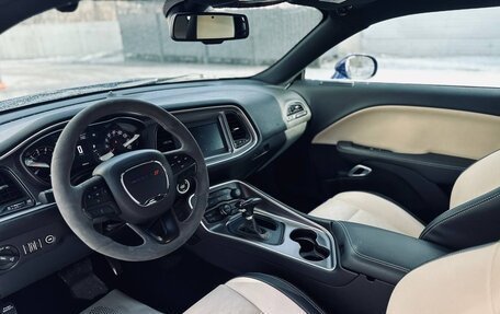 Dodge Challenger III рестайлинг 2, 2021 год, 5 150 000 рублей, 10 фотография