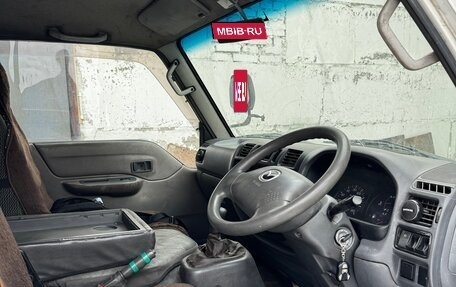 Mazda Bongo Friendee i рестайлинг, 2003 год, 320 000 рублей, 4 фотография