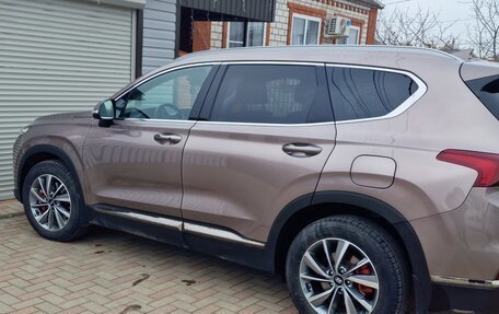 Hyundai Santa Fe IV, 2019 год, 3 000 000 рублей, 2 фотография