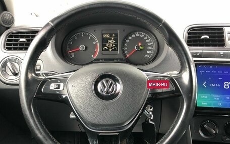 Volkswagen Polo VI (EU Market), 2015 год, 925 000 рублей, 11 фотография