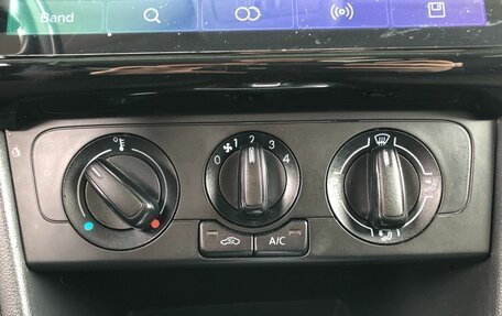 Volkswagen Polo VI (EU Market), 2015 год, 925 000 рублей, 17 фотография