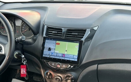 Hyundai Solaris II рестайлинг, 2016 год, 1 170 000 рублей, 11 фотография