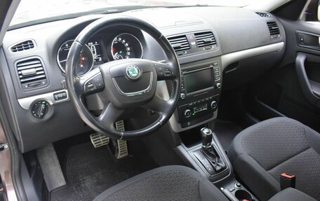 Skoda Yeti I рестайлинг, 2013 год, 1 200 000 рублей, 17 фотография