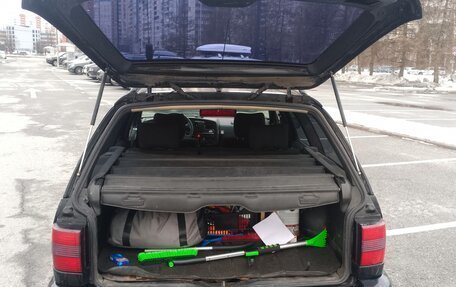 Volkswagen Passat B4, 1995 год, 270 000 рублей, 3 фотография