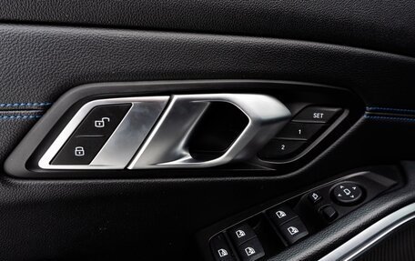 BMW 3 серия, 2019 год, 3 400 000 рублей, 13 фотография