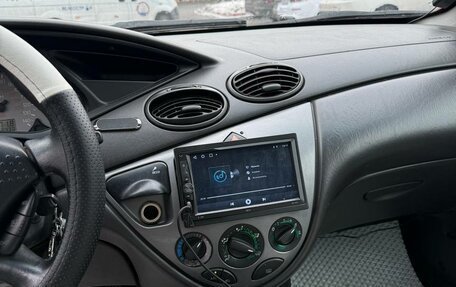 Ford Focus IV, 2000 год, 140 000 рублей, 3 фотография