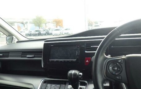 Honda Stepwgn IV, 2021 год, 2 480 000 рублей, 8 фотография