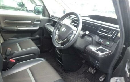 Honda Stepwgn IV, 2021 год, 2 480 000 рублей, 5 фотография