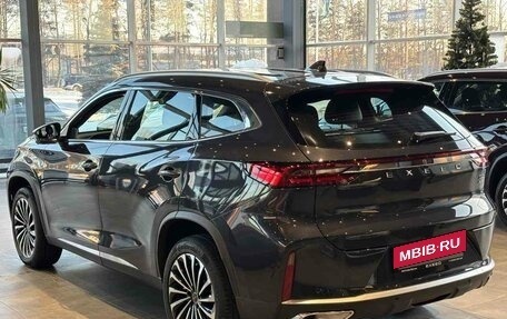 CheryExeed TXL, 2024 год, 3 880 000 рублей, 5 фотография