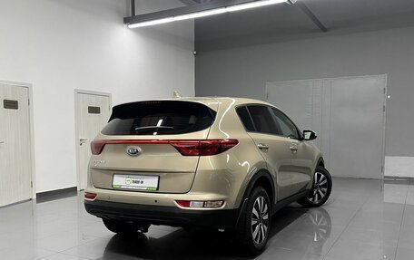 KIA Sportage IV рестайлинг, 2018 год, 1 945 000 рублей, 2 фотография