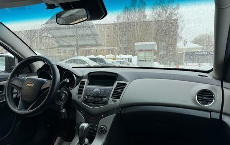 Chevrolet Cruze II, 2012 год, 690 000 рублей, 9 фотография