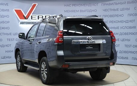 Toyota Land Cruiser Prado 150 рестайлинг 2, 2022 год, 7 500 000 рублей, 7 фотография