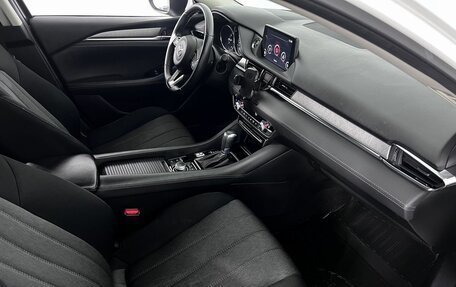 Mazda 6, 2019 год, 2 200 000 рублей, 12 фотография