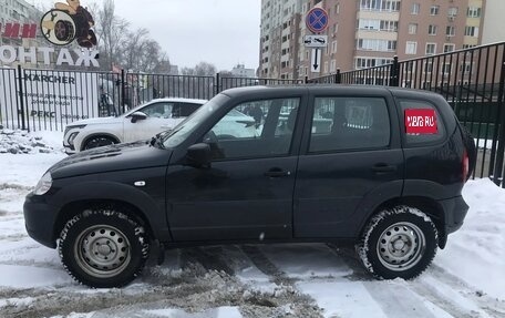 Chevrolet Niva I рестайлинг, 2018 год, 650 000 рублей, 1 фотография