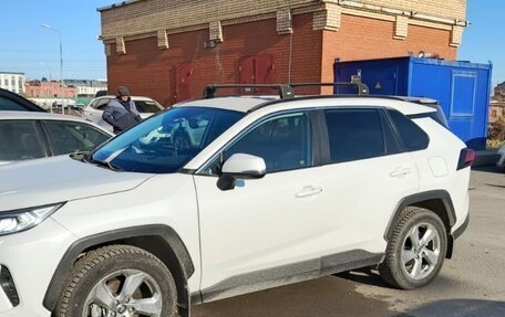 Toyota RAV4, 2021 год, 3 408 000 рублей, 3 фотография