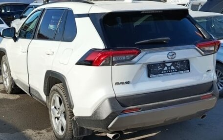 Toyota RAV4, 2021 год, 3 408 000 рублей, 7 фотография