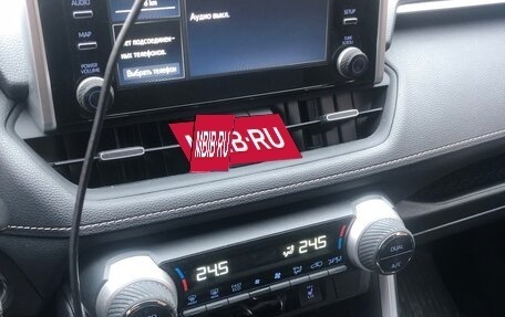 Toyota RAV4, 2021 год, 3 408 000 рублей, 9 фотография