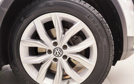 Volkswagen Tiguan II, 2017 год, 2 289 000 рублей, 5 фотография