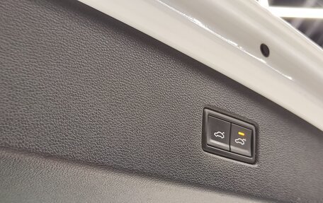 Volkswagen Tiguan II, 2017 год, 2 289 000 рублей, 9 фотография