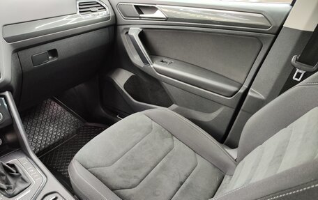 Volkswagen Tiguan II, 2017 год, 2 289 000 рублей, 20 фотография