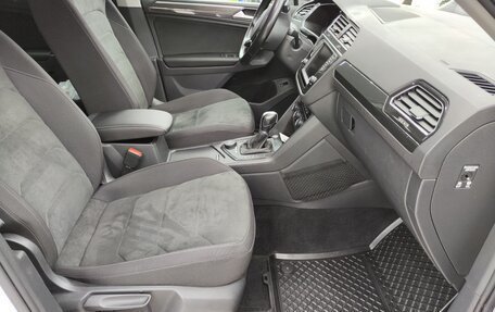 Volkswagen Tiguan II, 2017 год, 2 289 000 рублей, 28 фотография