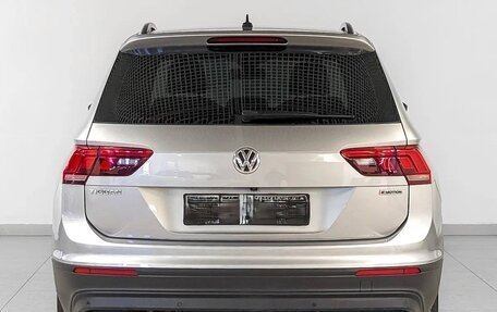 Volkswagen Tiguan II, 2019 год, 2 700 000 рублей, 6 фотография