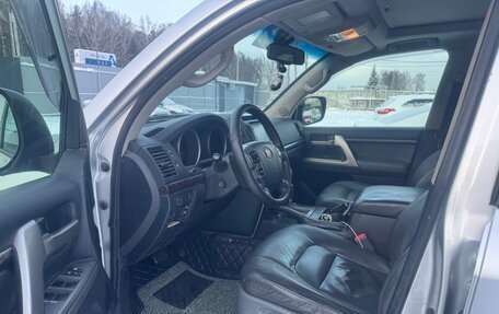 Toyota Land Cruiser 200, 2007 год, 2 400 000 рублей, 7 фотография