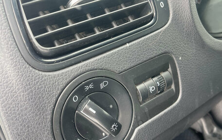 Volkswagen Polo VI (EU Market), 2013 год, 800 000 рублей, 14 фотография