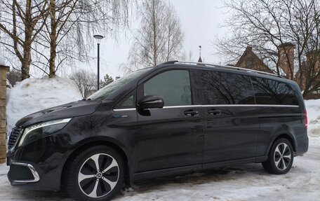 Mercedes-Benz EQV, 2021 год, 6 000 000 рублей, 3 фотография