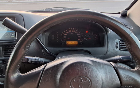 Toyota Raum I, 2001 год, 345 000 рублей, 11 фотография